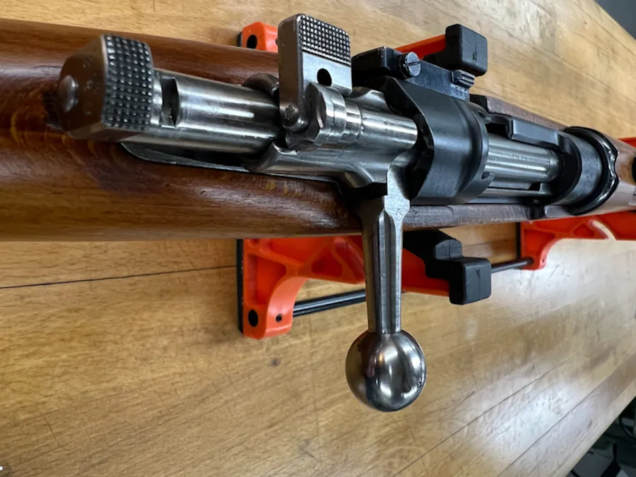 Bolt-action onderdeel, technisch bewerkt
